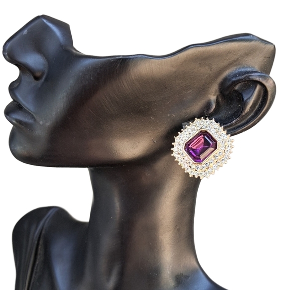 Vintage 1950s/60s Purple Rhinestone Glamour Clip-On Earrings - Picture 2 of 5